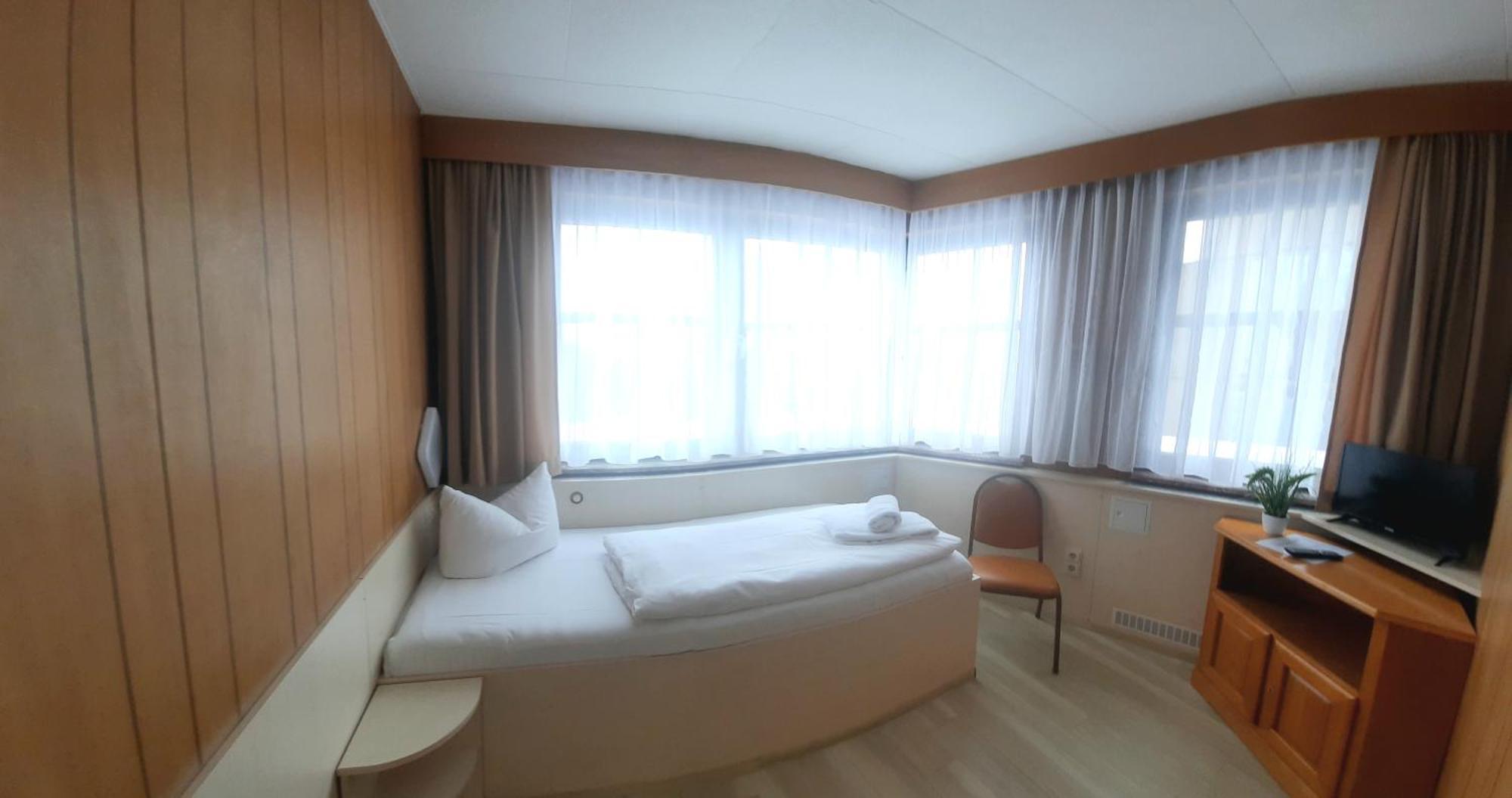 Central-Hotel Tegel Berlin Eksteriør billede