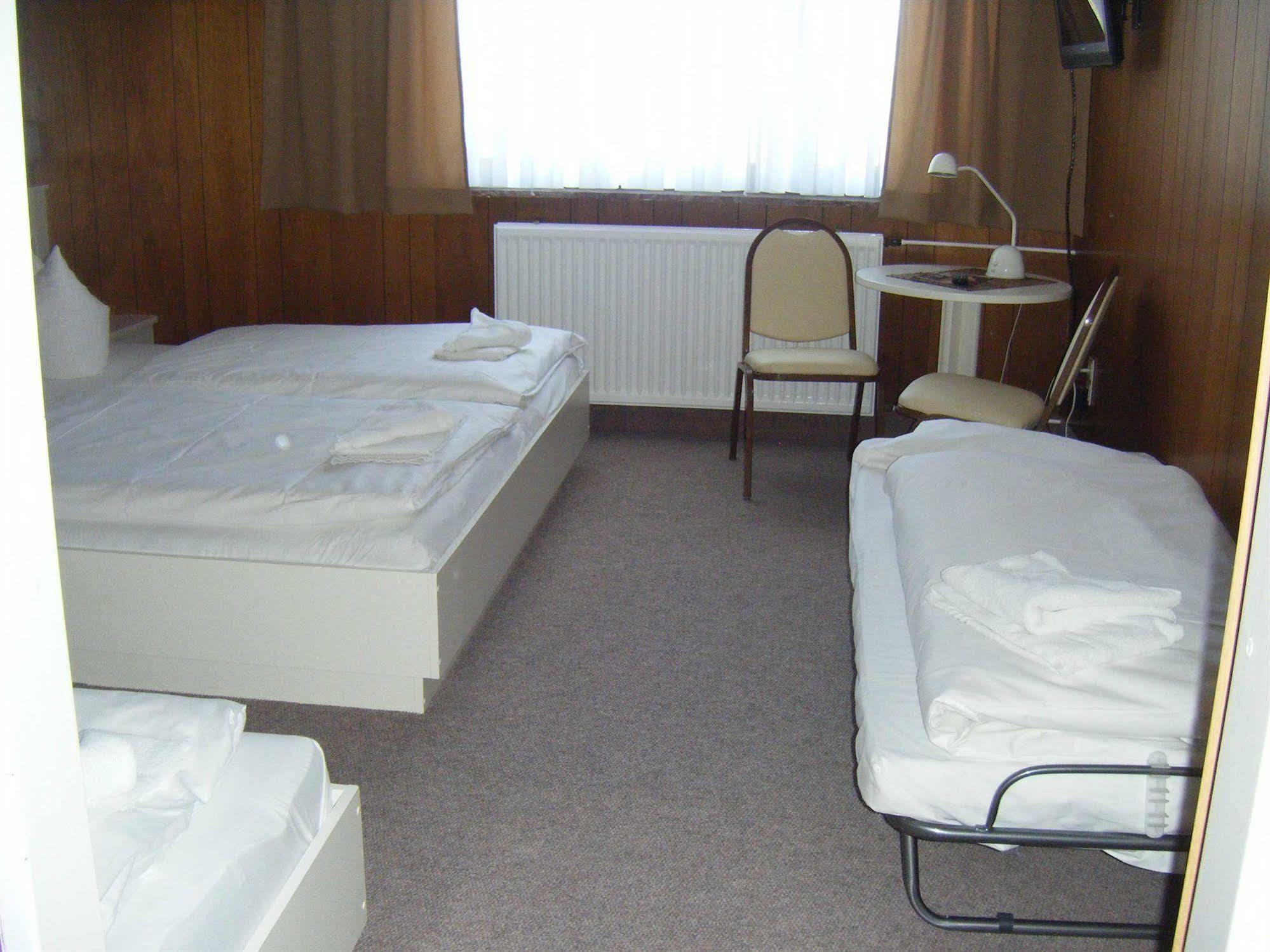 Central-Hotel Tegel Berlin Eksteriør billede
